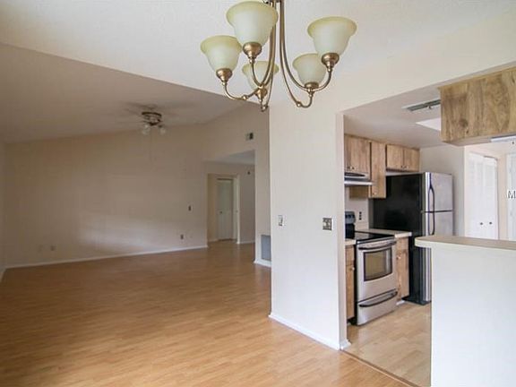5th image of 4315 Shadberry Dr