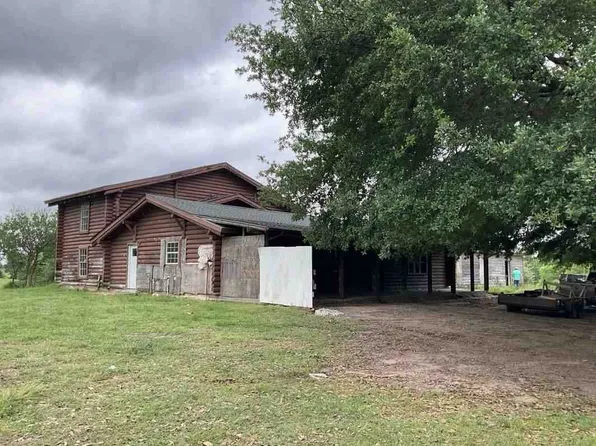 134 County Road 3062, Beckville, TX 75631