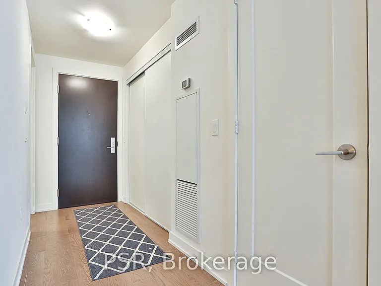 330 Richmond St W #820 — Photo 14