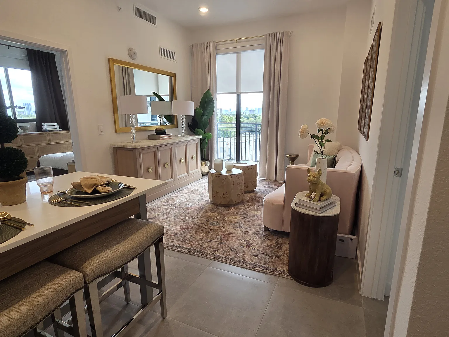 2 bed, 800 sqft, $2,599 — Photo 3