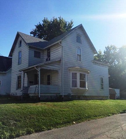1st image of 618 Arthur St