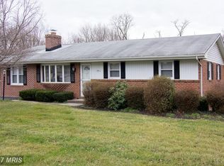 7006 Beachmont Dr, Sykesville, MD 21784