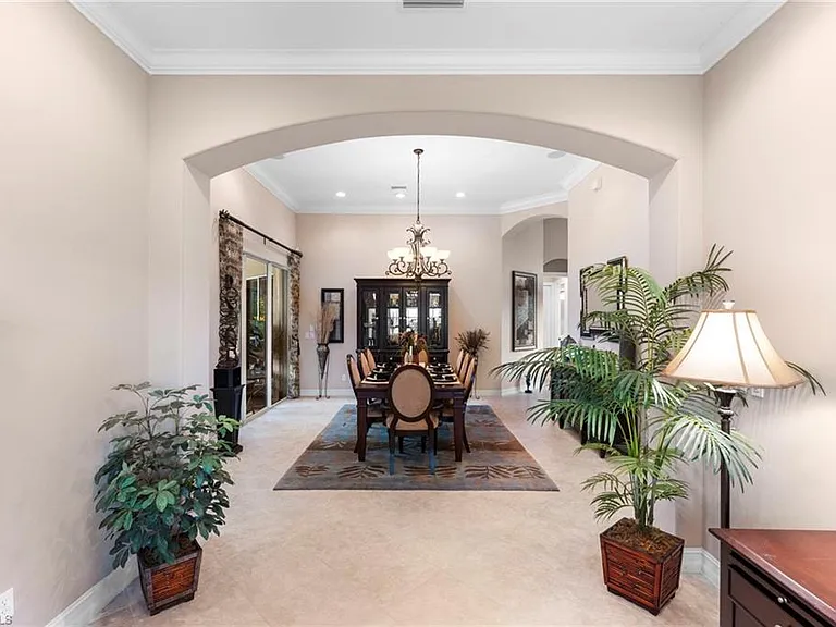 6155 Dogleg Dr — Photo 6