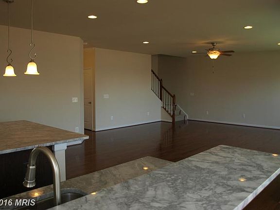 5th image of 7143 Lake Dr