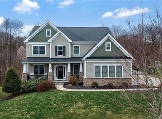 305 Silver View Dr, Cranberry Township, PA 16066