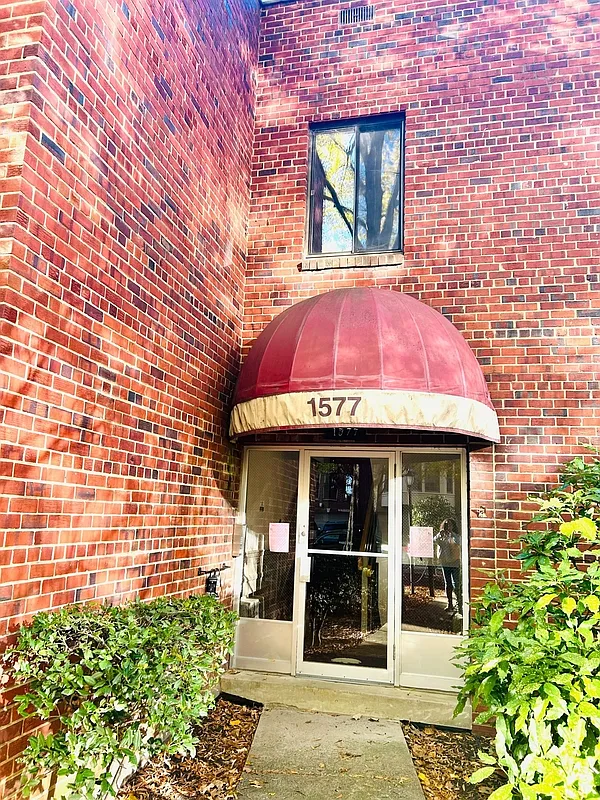 Studio, 1.0 bath, 749 sqft, $1,395 — Photo 1