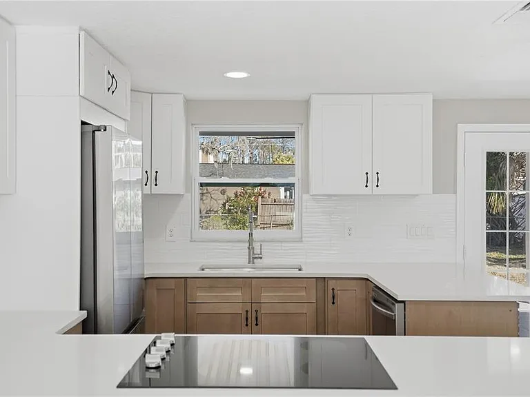 5543 Quist Dr — Photo 7