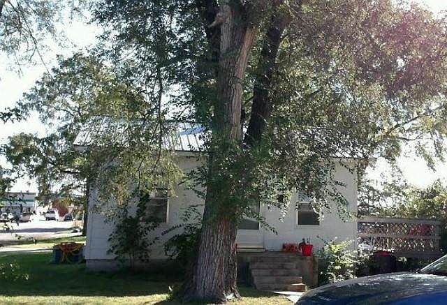 1st image of 691 Williams St