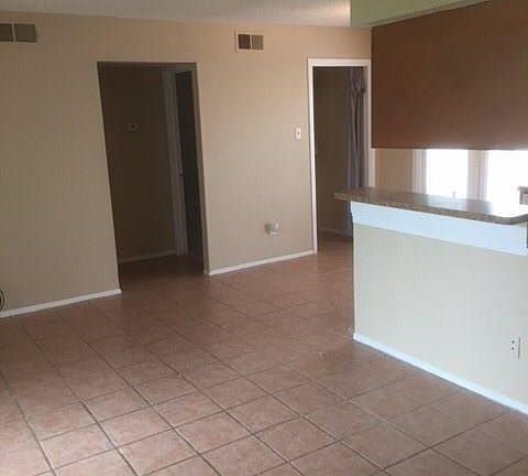 3rd image of 8020 Cambridge Cir