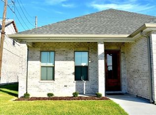 2400 Pirate Dr, Chalmette, LA 70043