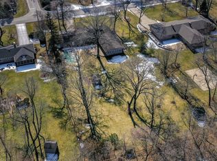 27W724 North Ln, Naperville, IL 60540