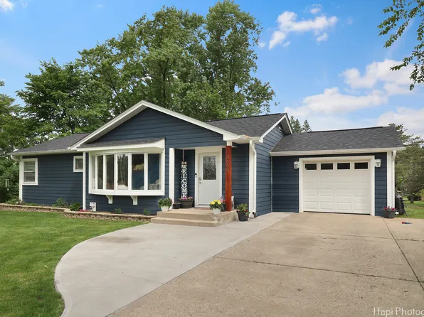 3608 W Clover Ave, McHenry, IL 60050