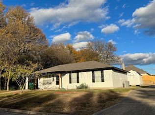 701 S Valentine Dr, Sherman, TX 75090