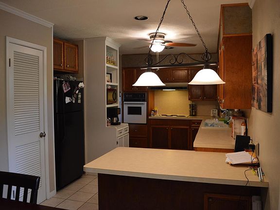 4th image of 4070 Diane Dr