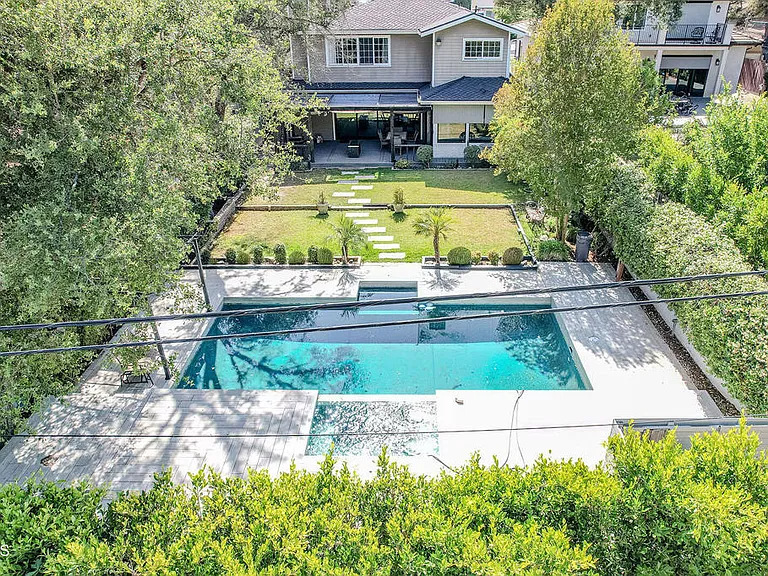 4330 Bel Aire Dr — Photo 50
