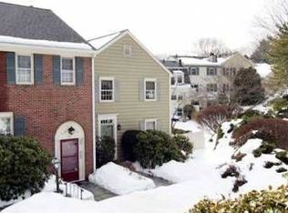 91 Greenwich Hills Dr, Greenwich, CT 06831