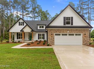 16661 Titmouse Ct, Wagram, NC 28396