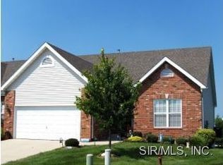 719 Ember Crest Dr, Fairview Heights, IL 62208