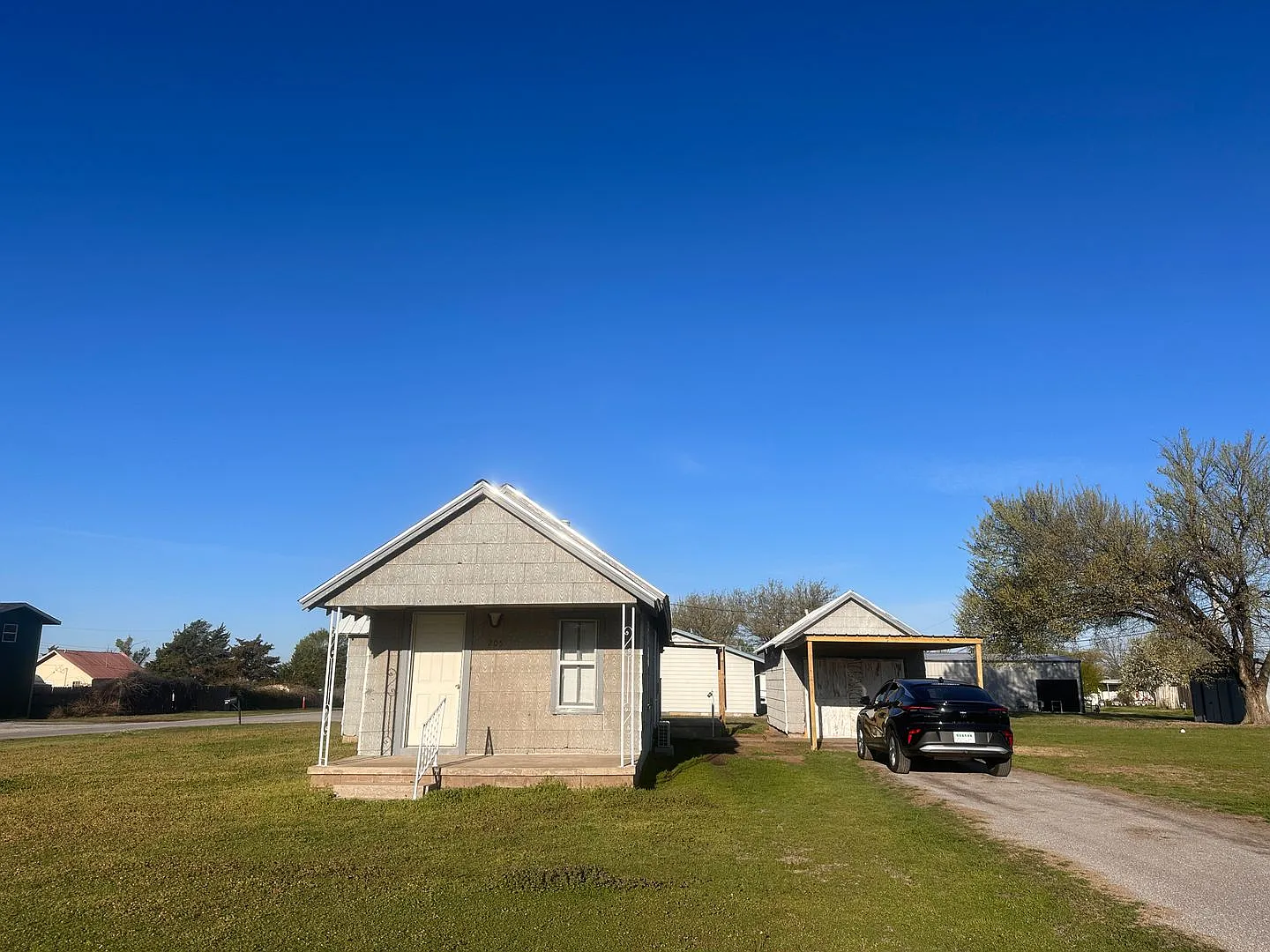 Elgin Home — Photo 1