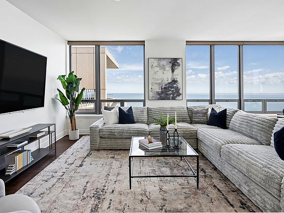 3rd image of 600 N Lake Shore Dr APT 4211