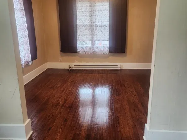 900 Rhomberg Ave APT 3, Dubuque, IA 52001