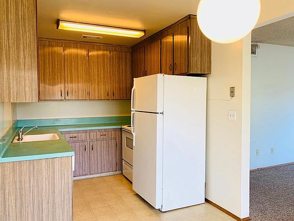 2nd image of 7440 Rainbow Dr