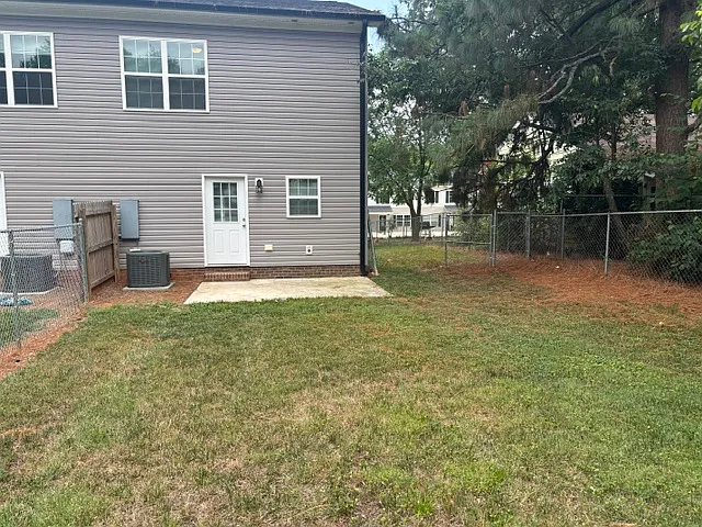 1200 Davis St #1 — Photo 14