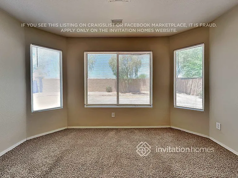 3812 S 74th Dr — Photo 9