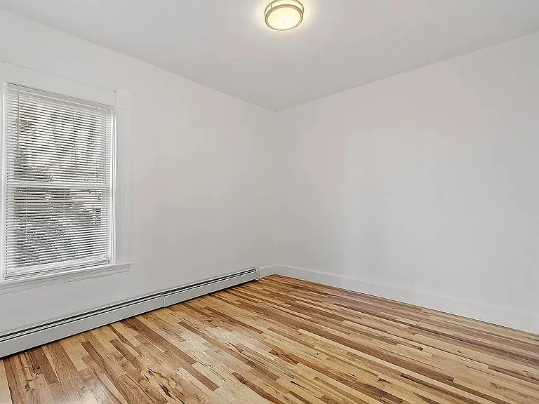 18 Ingalls St #3 — Photo 16