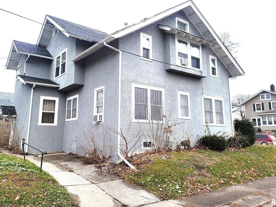 2nd image of 2702 Leclaire St