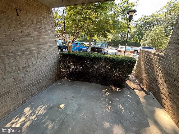 3rd image of 432 Girard St APT 209