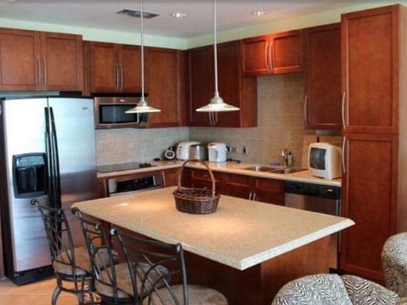 5th image of 310A Padre Blvd