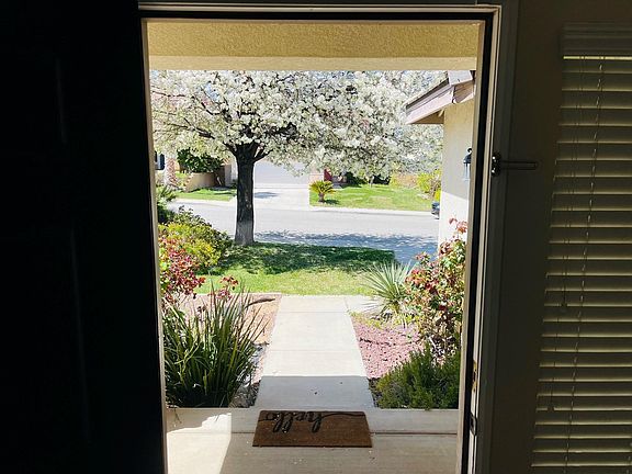 2nd image of 40606 Avenel Dr