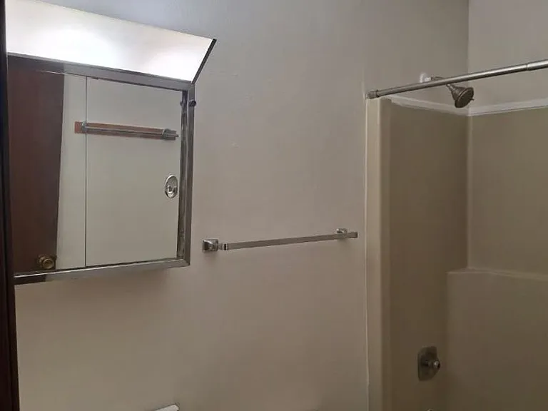 4425 Trevor Cir — Photo 11