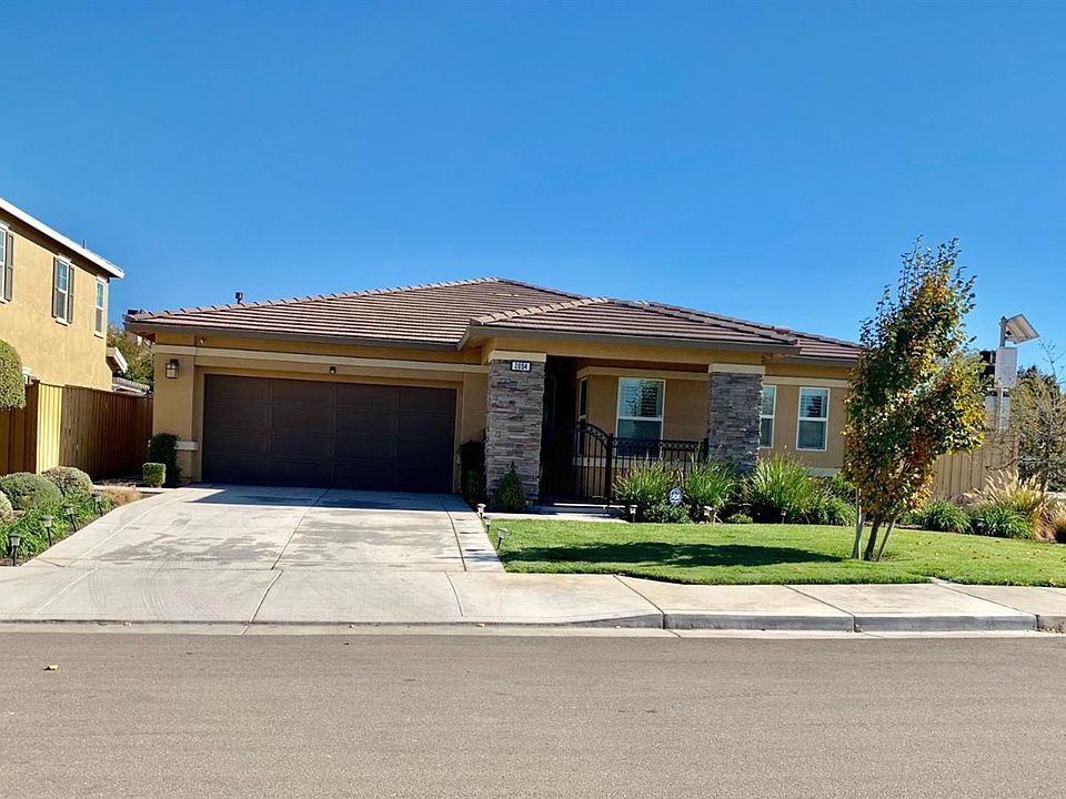 1st image of 2094 Foxclove Dr