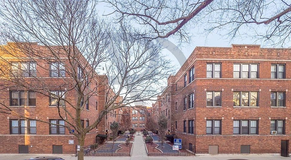 1st image of 622 W Cornelia Ave #622N1