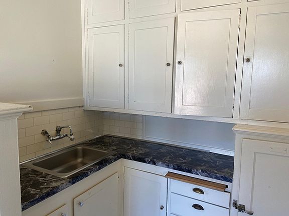 5th image of 2330 Larkin St #65