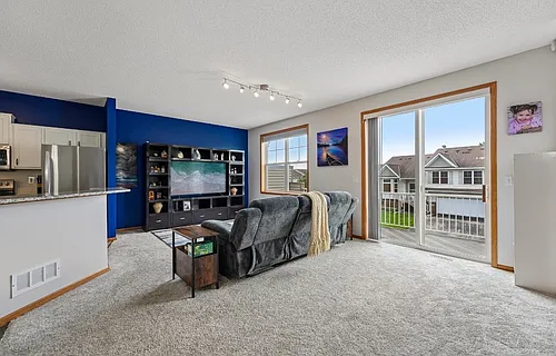 20651 Hampshire Way Photo 1