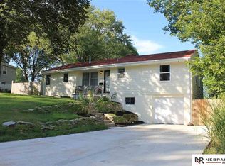 4016 Mary St, Omaha, NE 68112