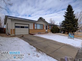 2938 Ridgecrest Dr, Casper, WY 82604