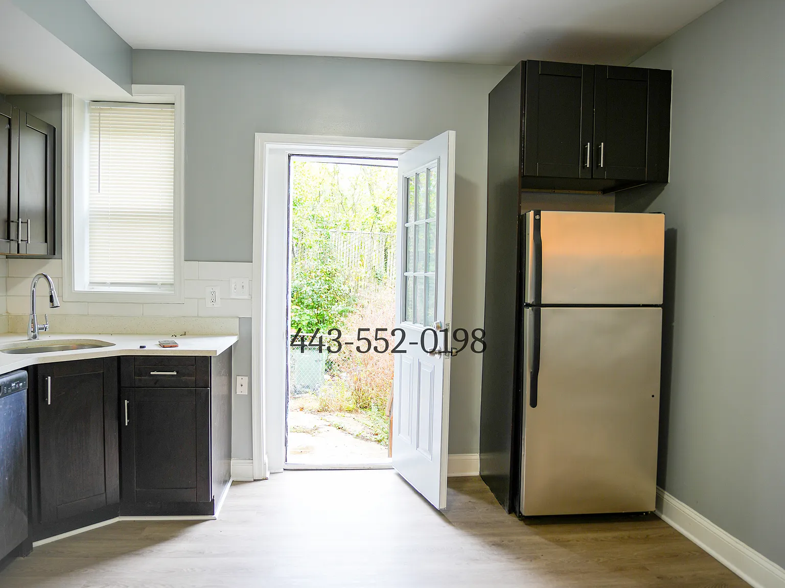 3 bed, 1144 sqft, $2,000 — Photo 2