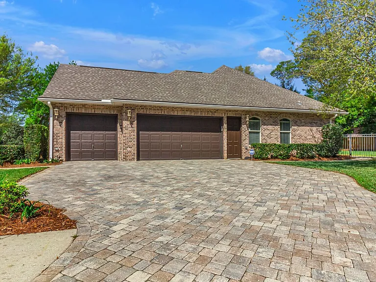 9007 Rushing River Way — Photo 6