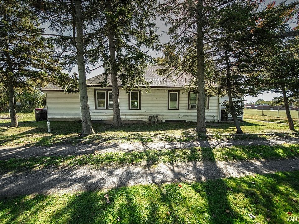 1st image of 7 Cloyes Ave