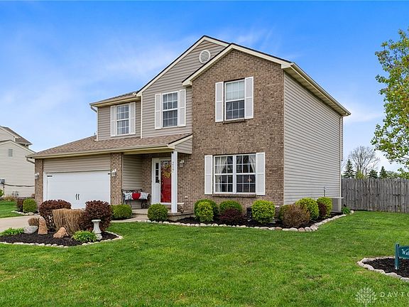 3rd image of 207 Sagebrush Dr