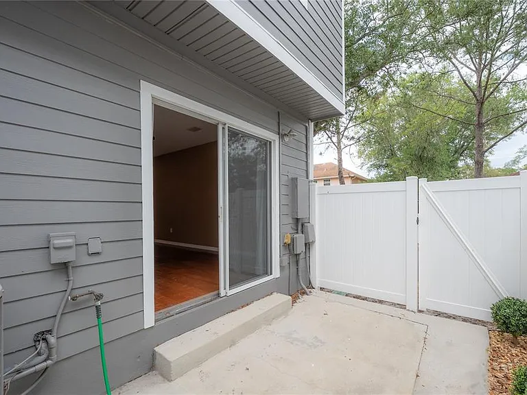 4951 Elizabeth Ct — Photo 15