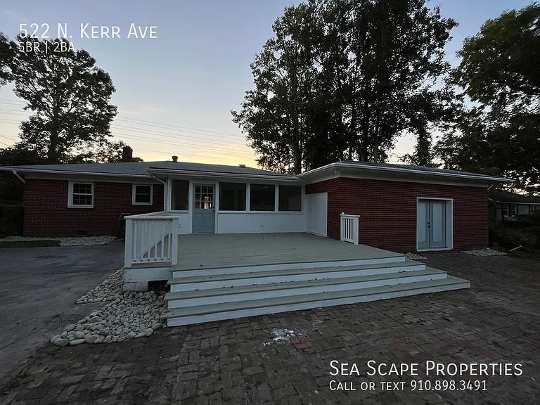 522 N Kerr Ave — Photo 6