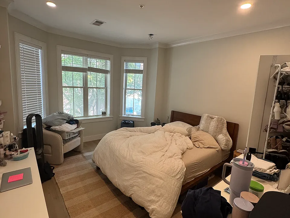 531 Newbury St