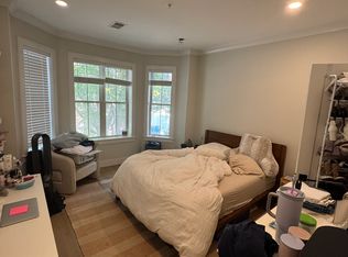 531 Newbury St, Boston, MA 02215