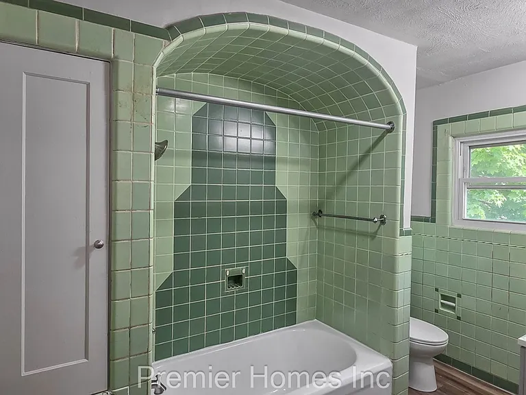 1309 Piedmont Ave NE — Photo 7