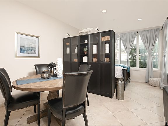 4th image of 5490 La Jolla Blvd Unit 210